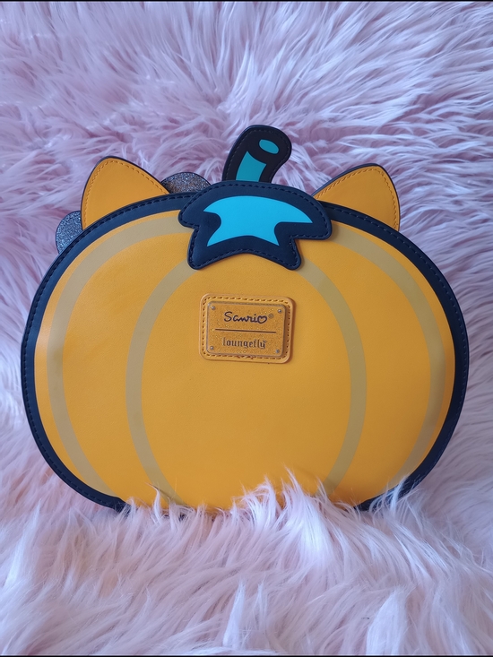 Loungefly Halloween Hello Kitty Pumpkin Crossbody Bag RARE!!!